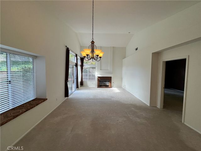 634 Twin Peaks, Simi Valley, CA 93065