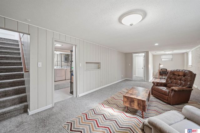 5030 Spruce Street, Lincoln, NE 68516