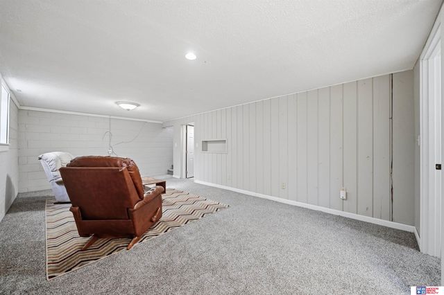 5030 Spruce Street, Lincoln, NE 68516