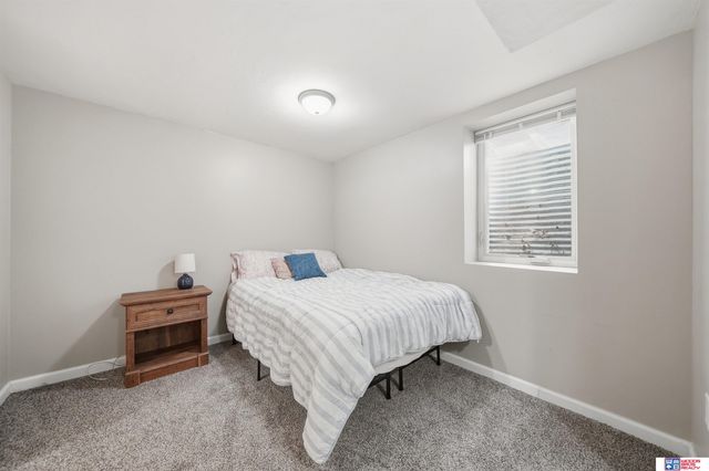 5030 Spruce Street, Lincoln, NE 68516