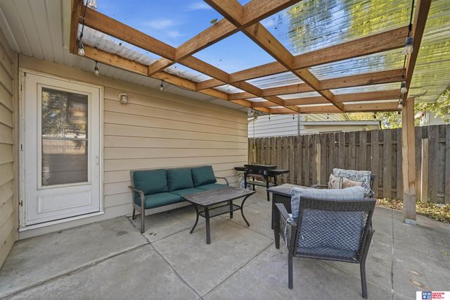 5030 Spruce Street, Lincoln, NE 68516