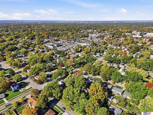 5030 Spruce Street, Lincoln, NE 68516