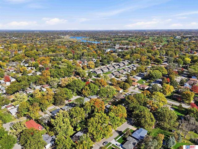 5030 Spruce Street, Lincoln, NE 68516