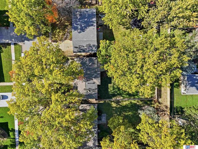 5030 Spruce Street, Lincoln, NE 68516