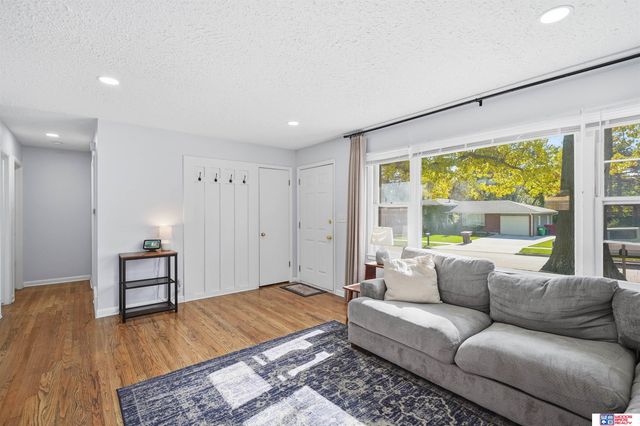 5030 Spruce Street, Lincoln, NE 68516