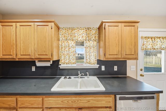 35365 E 141st Street S, Coweta, OK 74429