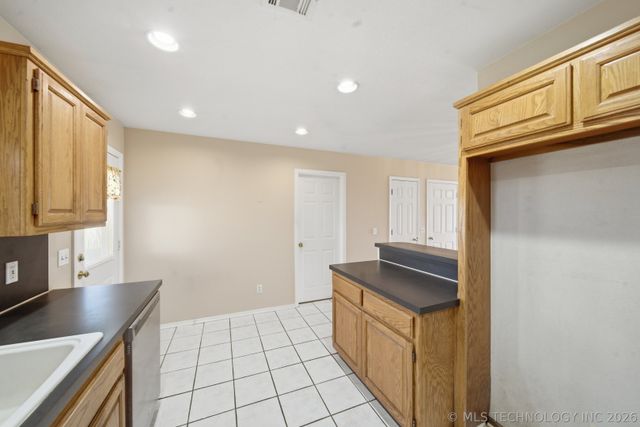 35365 E 141st Street S, Coweta, OK 74429