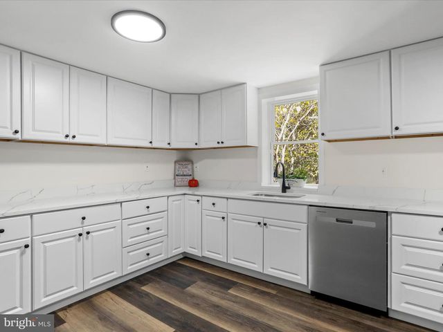 21851 WHITE OAK RD, Hagerstown, MD 21740