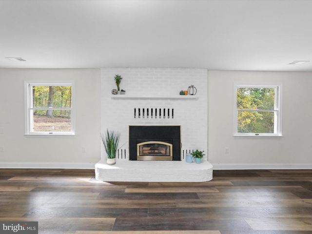 21851 WHITE OAK RD, Hagerstown, MD 21740