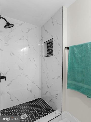 21851 WHITE OAK RD, Hagerstown, MD 21740