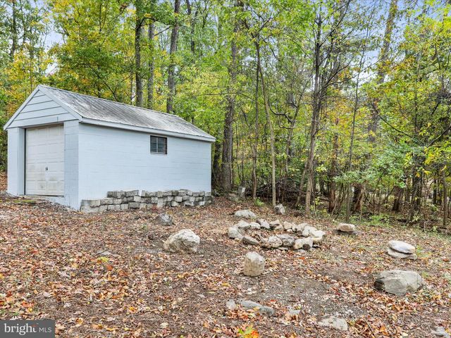 21851 WHITE OAK RD, Hagerstown, MD 21740