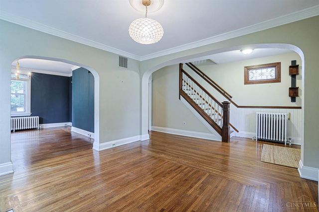 3736 Drake Avenue, Cincinnati, OH 45209