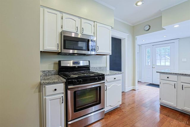 3736 Drake Avenue, Cincinnati, OH 45209
