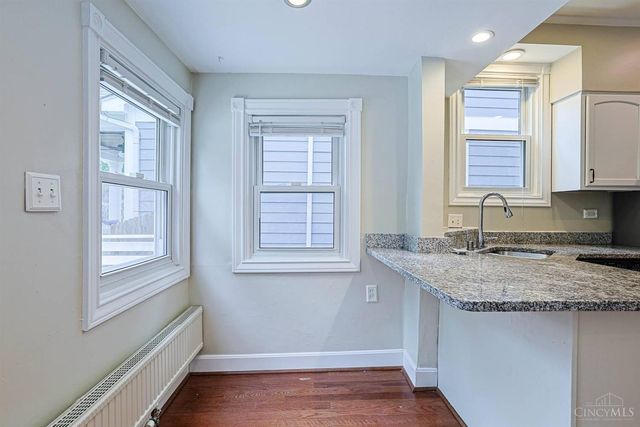 3736 Drake Avenue, Cincinnati, OH 45209