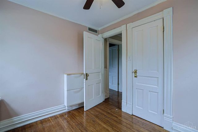 3736 Drake Avenue, Cincinnati, OH 45209