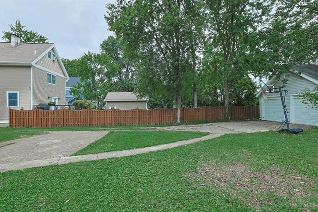 3736 Drake Avenue, Cincinnati, OH 45209
