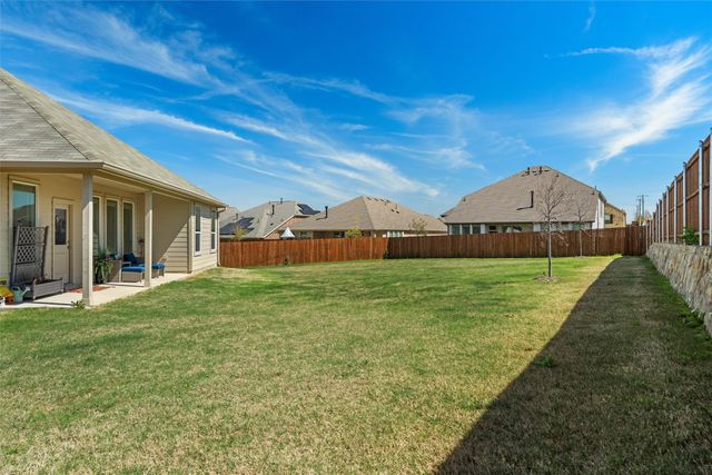 321 Sedalia Trail, Justin, TX 76247