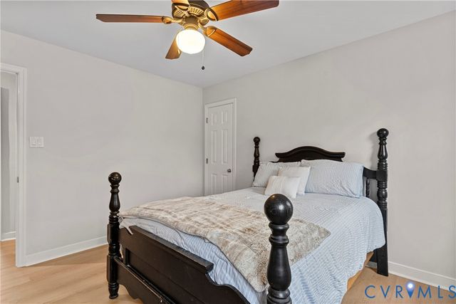 901 Meadowcreek Dr, North Chesterfield, VA 23236