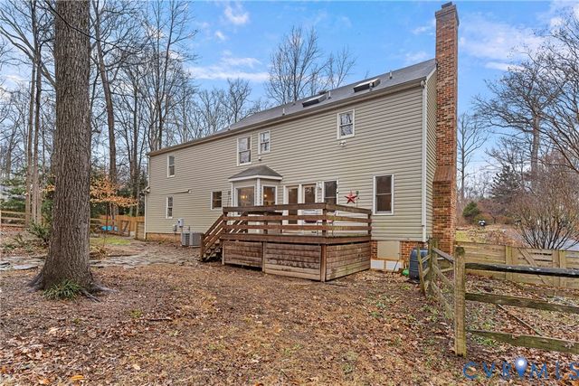 901 Meadowcreek Dr, North Chesterfield, VA 23236