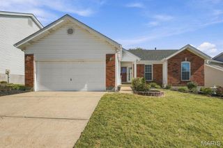 2116 Riding Spur Drive, Maryland Heights, MO 63146