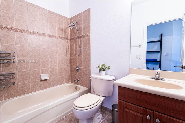 11103 NW 83rd Street 207, Doral, FL 33178