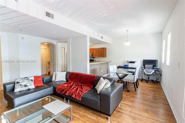 11103 NW 83rd Street 207, Doral, FL 33178