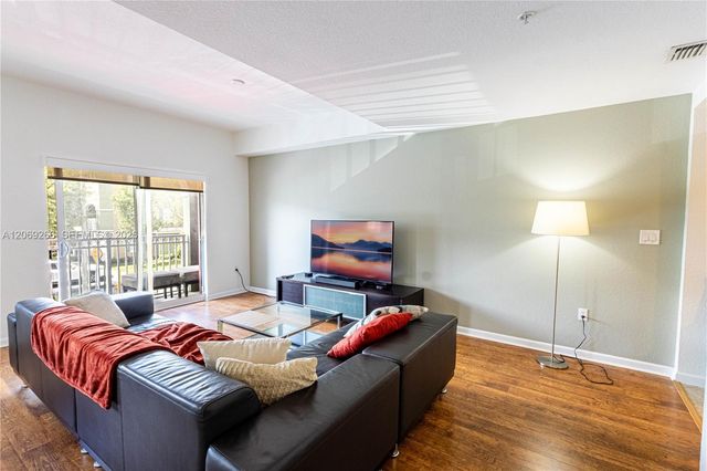 11103 NW 83rd Street 207, Doral, FL 33178
