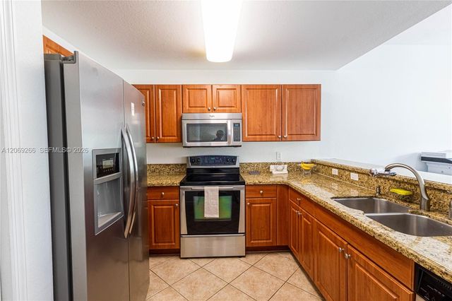 11103 NW 83rd Street 207, Doral, FL 33178