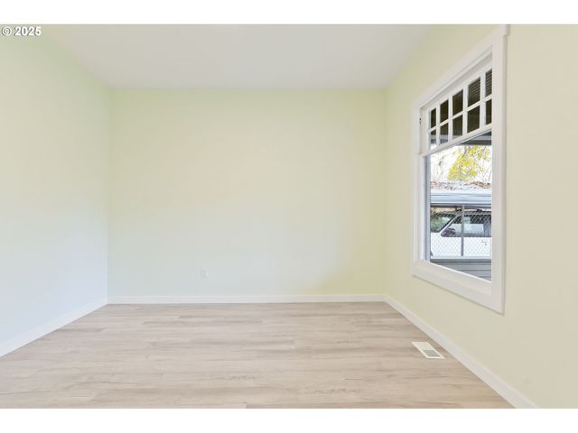 715 19TH St, Salem, OR 97301