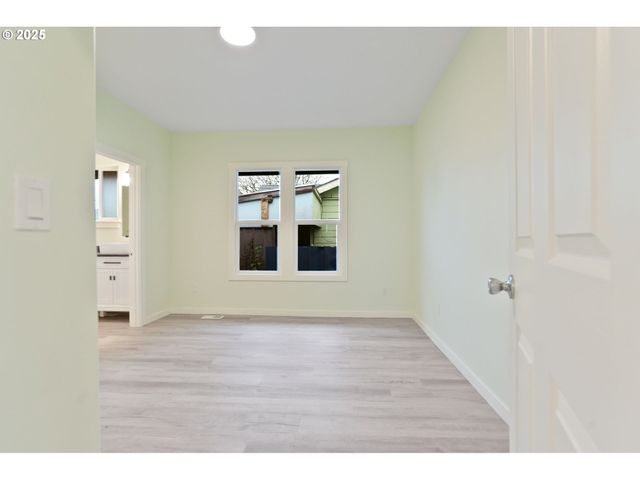 715 19TH St, Salem, OR 97301