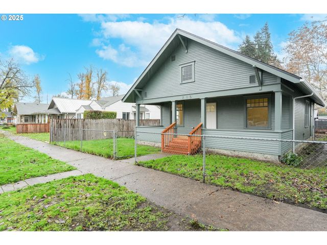 715 19TH St, Salem, OR 97301