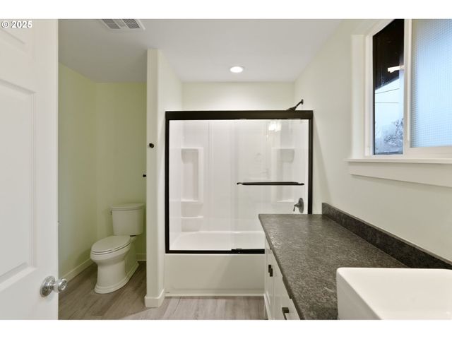 715 19TH St, Salem, OR 97301