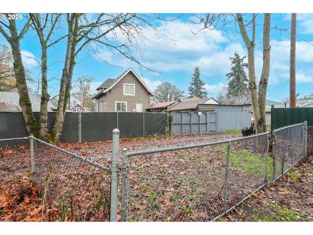 715 19TH St, Salem, OR 97301