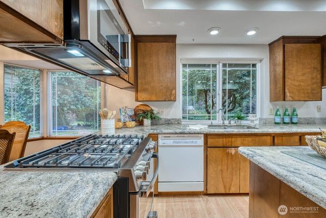 4212 80th Avenue NW, Gig Harbor, WA 98335