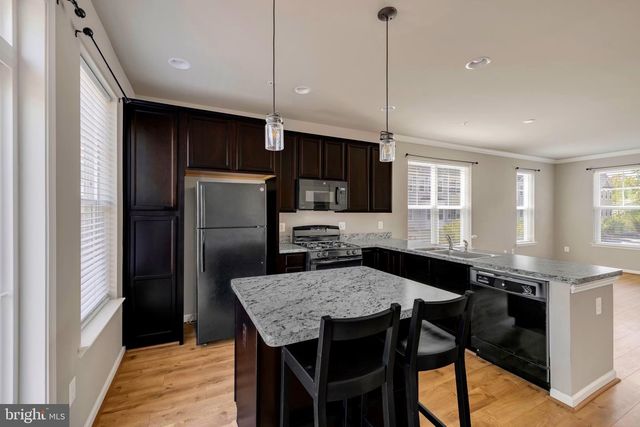 7503 RESCH LOOP, Glen Burnie, MD 21061
