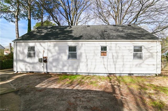 15 Chowan DR, Portsmouth, VA 23701