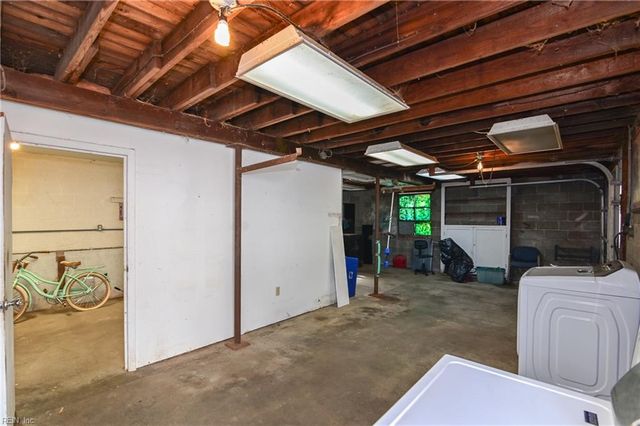 15 Chowan DR, Portsmouth, VA 23701