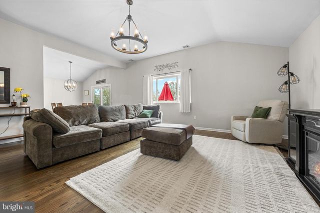 221 HEMLOCK LN, Springfield, PA 19064