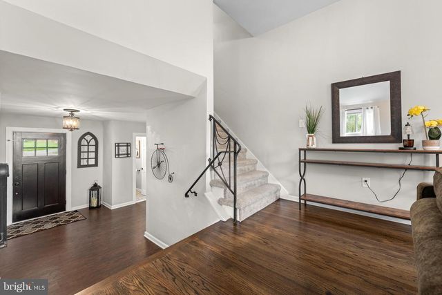 221 HEMLOCK LN, Springfield, PA 19064