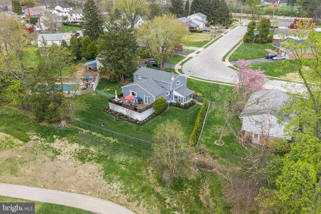 221 HEMLOCK LN, Springfield, PA 19064