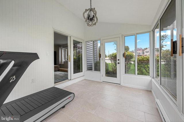 221 HEMLOCK LN, Springfield, PA 19064