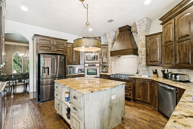 1985 Woodland Drive, Cross Roads, TX 76227