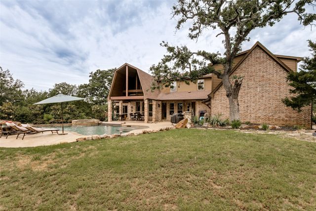 1985 Woodland Drive, Cross Roads, TX 76227