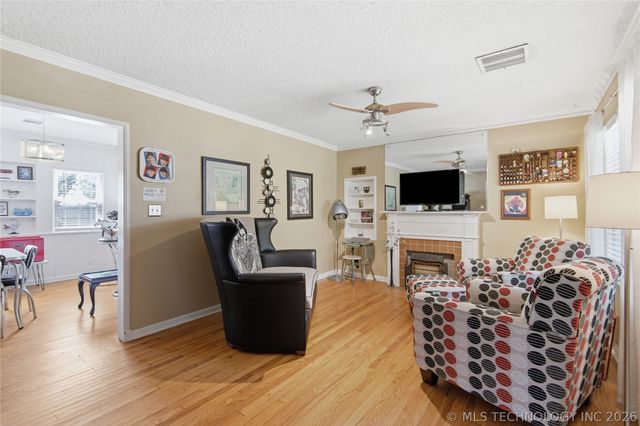 1328 S Oswego Avenue, Tulsa, OK 74112