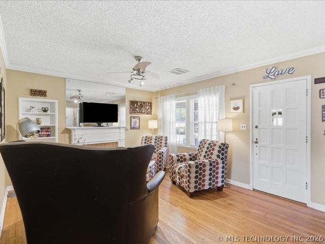 1328 S Oswego Avenue, Tulsa, OK 74112