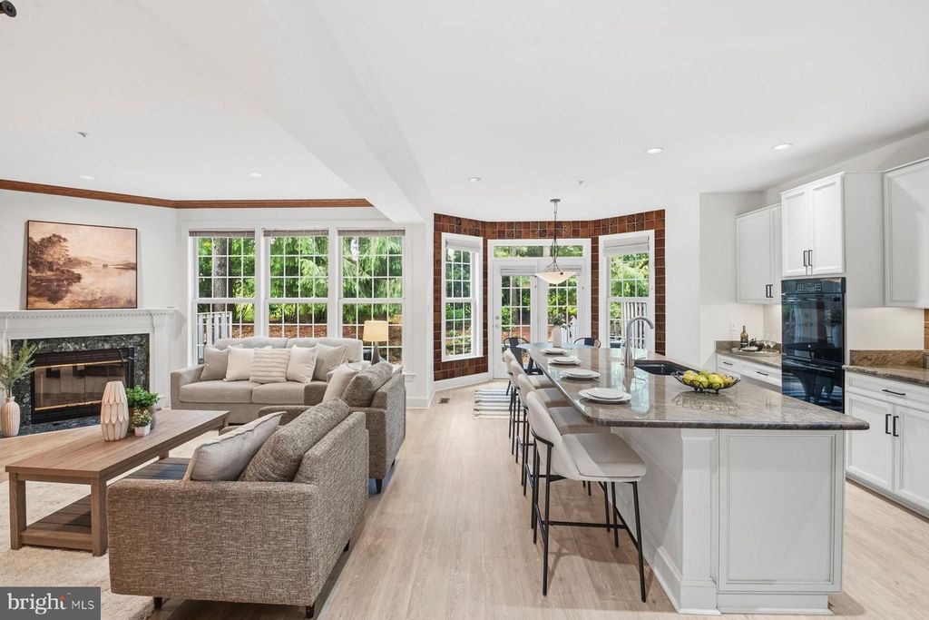 Image 19 of property listing at 6440 CLOISTER GATE DR, Baltimore, MD 21212