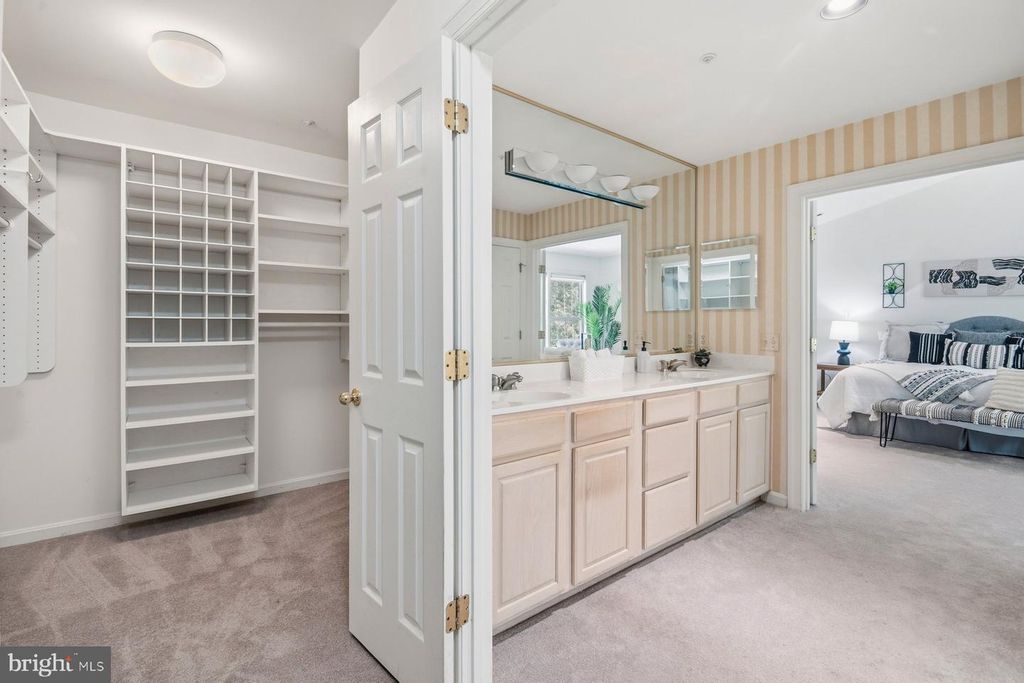 Image 29 of property listing at 6440 CLOISTER GATE DR, Baltimore, MD 21212