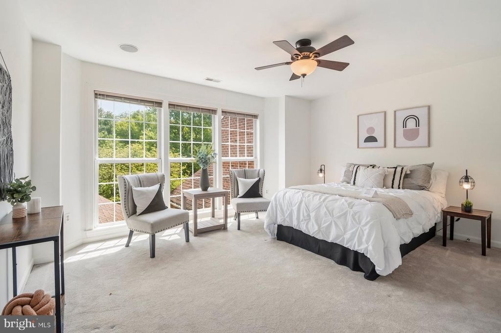 Image 32 of property listing at 6440 CLOISTER GATE DR, Baltimore, MD 21212