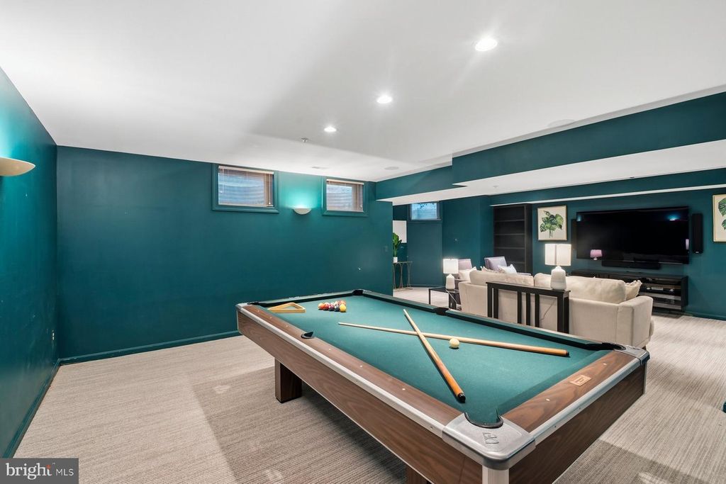 Image 39 of property listing at 6440 CLOISTER GATE DR, Baltimore, MD 21212
