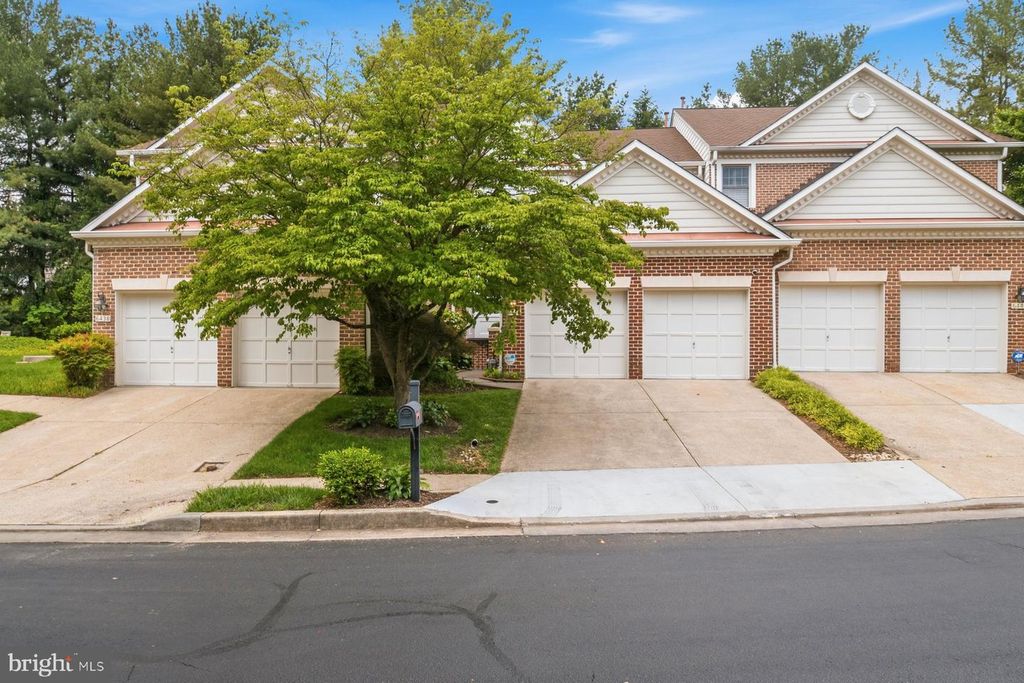 Image 48 of property listing at 6440 CLOISTER GATE DR, Baltimore, MD 21212